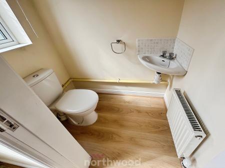 3 bedroom Town house for sale in Lord Porter Ave, Stainforth, Doncaster, DN7