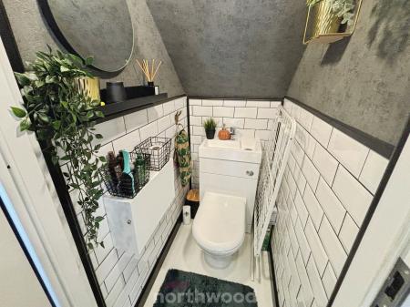 3 bedroom Detached house for sale in Hoddesdon Crescent, Dunscroft, Doncaster, DN7