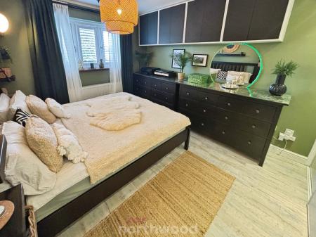 3 bedroom Detached house for sale in Hoddesdon Crescent, Dunscroft, Doncaster, DN7