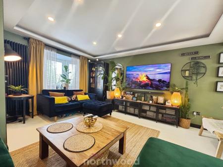 3 bedroom Detached house for sale in Hoddesdon Crescent, Dunscroft, Doncaster, DN7