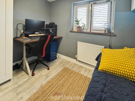 3 bedroom Detached house for sale in Hoddesdon Crescent, Dunscroft, Doncaster, DN7