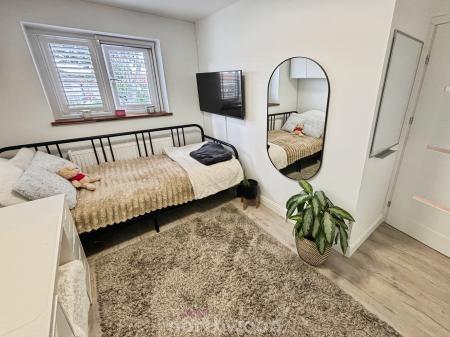 3 bedroom Detached house for sale in Hoddesdon Crescent, Dunscroft, Doncaster, DN7