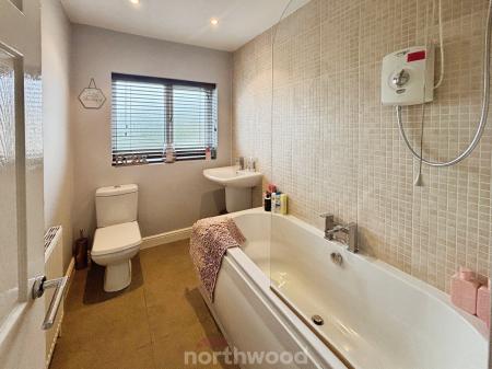 3 bedroom Semi-detached house for sale in St Marys Road, Dunsville, Doncaster, DN7