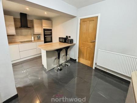 3 bedroom Semi-detached house for sale in St Marys Road, Dunsville, Doncaster, DN7