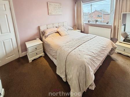 3 bedroom Semi-detached house for sale in St Marys Road, Dunsville, Doncaster, DN7