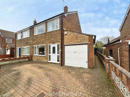 3 bedroom Semi-detached house for sale in St Marys Road, Dunsville, Doncaster, DN7