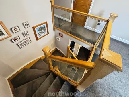 4 bedroom Detached house for sale in Broadwater Drive, Dunscroft, Doncaster, DN7