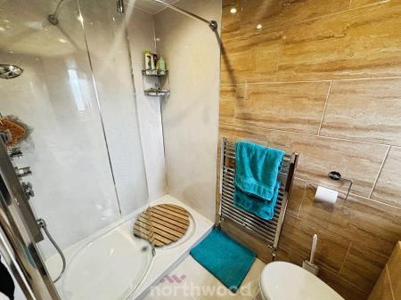 4 bedroom Detached house for sale in Broadwater Drive, Dunscroft, Doncaster, DN7