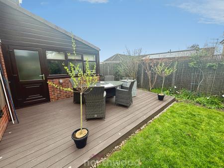 4 bedroom Detached house for sale in Broadwater Drive, Dunscroft, Doncaster, DN7