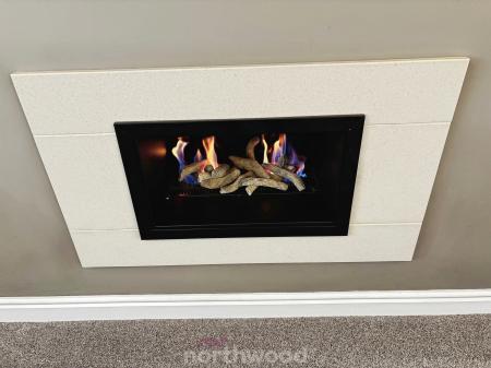 4 bedroom Detached house for sale in Broadwater Drive, Dunscroft, Doncaster, DN7