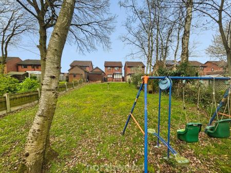 3 bedroom Detached house for sale in Shawfield Close, Barnby Dun, Doncaster, DN3