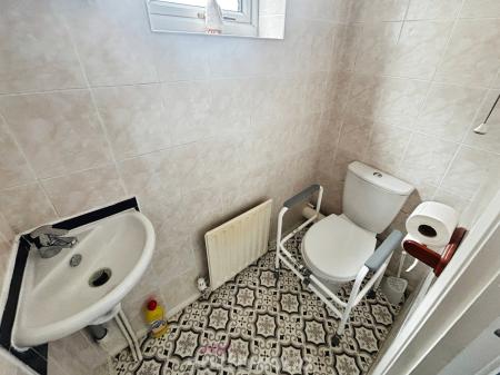 3 bedroom Detached house for sale in Shawfield Close, Barnby Dun, Doncaster, DN3