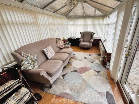 3 bedroom Detached house for sale in Shawfield Close, Barnby Dun, Doncaster, DN3