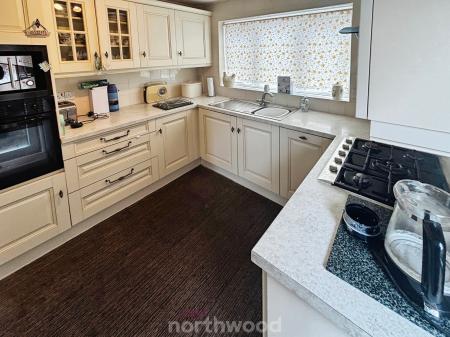 3 bedroom Detached house for sale in Shawfield Close, Barnby Dun, Doncaster, DN3