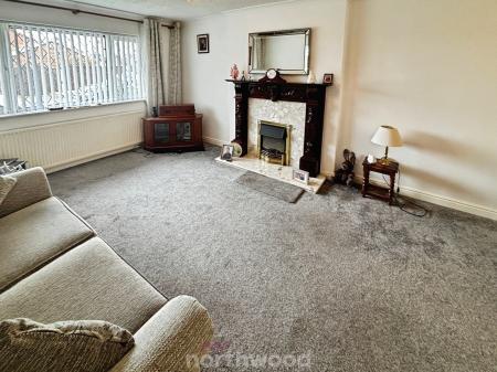 3 bedroom Detached house for sale in Shawfield Close, Barnby Dun, Doncaster, DN3