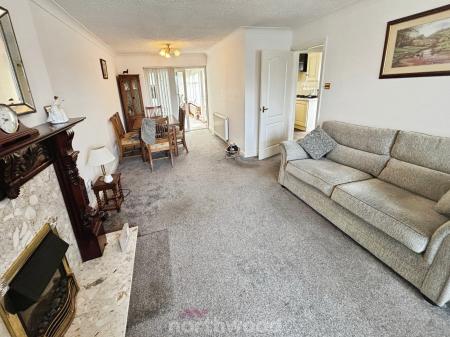 3 bedroom Detached house for sale in Shawfield Close, Barnby Dun, Doncaster, DN3