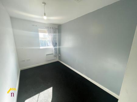 2 bedroom Flat to let in Crookesbroom Lane, Hatfield, Doncaster, DN7