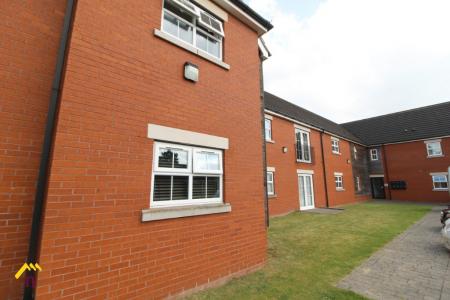 2 bedroom Flat to let in Crookesbroom Lane, Hatfield, Doncaster, DN7