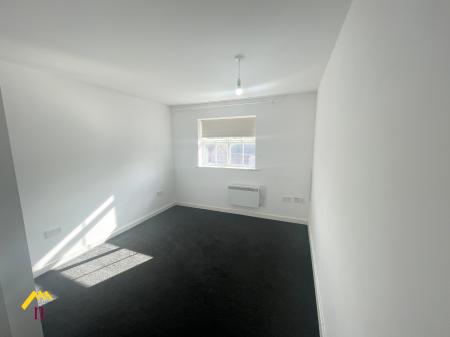 2 bedroom Flat to let in Crookesbroom Lane, Hatfield, Doncaster, DN7