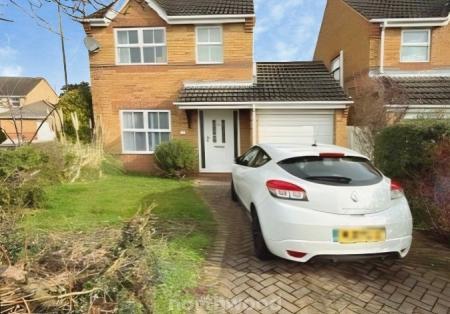 3 bedroom Detached house to let in Monks Close, Dunscroft, Doncaster, DN7