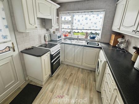 3 bedroom Semi-detached house for sale in Coppice Lane, Hatfield, Doncaster, DN7