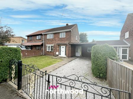 3 bedroom Semi-detached house to let in Ingram Crescent, Dunscroft, Doncaster, DN7