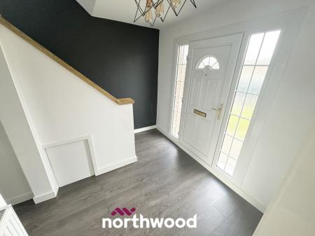 3 bedroom Semi-detached house to let in Ingram Crescent, Dunscroft, Doncaster, DN7