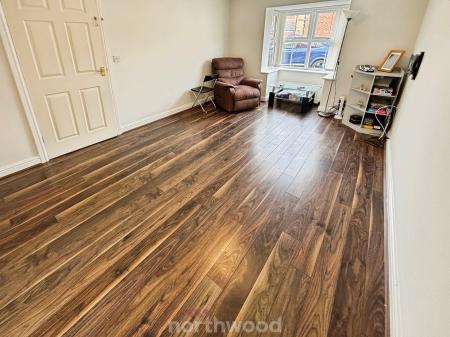 4 bedroom Detached house for sale in Highfield Close, Dunscroft, Doncaster, DN7