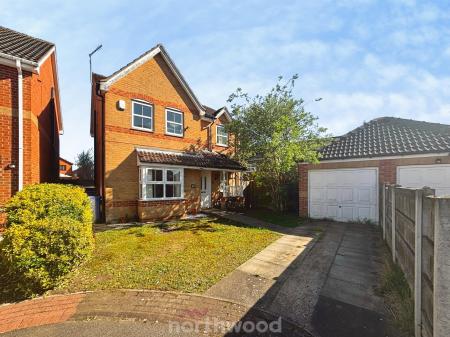 4 bedroom Detached house for sale in Highfield Close, Dunscroft, Doncaster, DN7