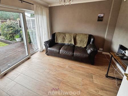 3 bedroom Semi-detached house to let in Coppice Lane, Hatfield, Doncaster, DN7