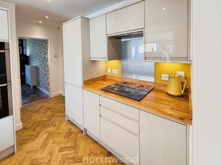 3 bedroom Detached house for sale in Grange Avenue, Doncaster, Doncaster, DN7
