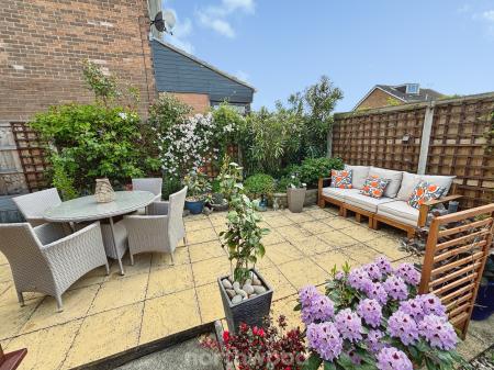 3 bedroom Detached house for sale in Grange Avenue, Doncaster, Doncaster, DN7