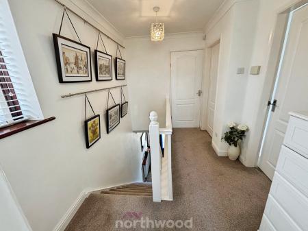 3 bedroom Detached house for sale in Grange Avenue, Doncaster, Doncaster, DN7