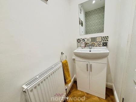 3 bedroom Detached house for sale in Grange Avenue, Doncaster, Doncaster, DN7