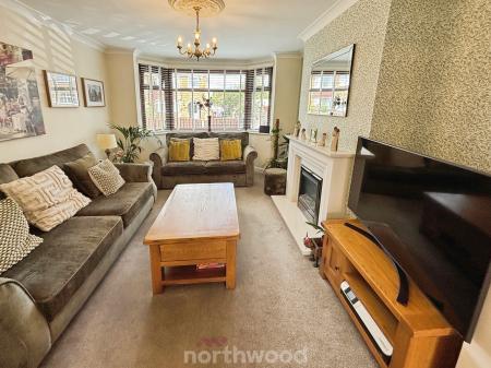 3 bedroom Detached house for sale in Grange Avenue, Doncaster, Doncaster, DN7