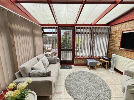 3 bedroom Detached house for sale in Grange Avenue, Doncaster, Doncaster, DN7