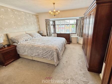 3 bedroom Detached house for sale in Grange Avenue, Doncaster, Doncaster, DN7