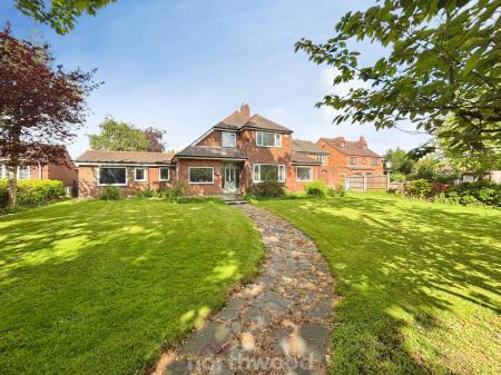 4 bedroom Detached house for sale in Coppice Grove, Hatfield, Doncaster, DN7
