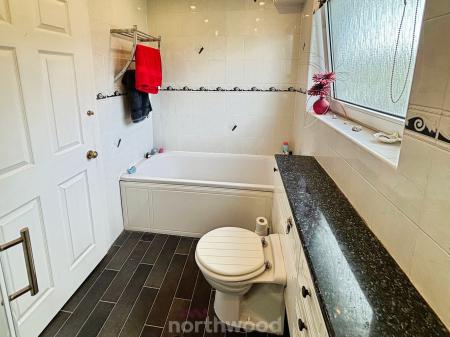 4 bedroom Detached house for sale in Coppice Grove, Hatfield, Doncaster, DN7