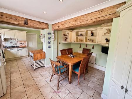 4 bedroom Detached house for sale in Coppice Grove, Hatfield, Doncaster, DN7