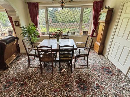 4 bedroom Detached house for sale in Coppice Grove, Hatfield, Doncaster, DN7