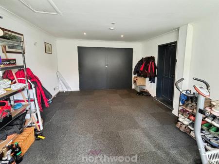4 bedroom Detached house for sale in Coppice Grove, Hatfield, Doncaster, DN7