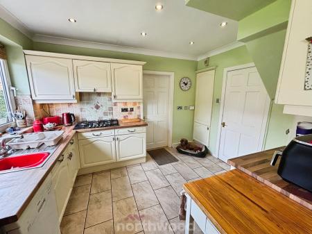 4 bedroom Detached house for sale in Coppice Grove, Hatfield, Doncaster, DN7