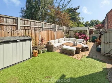 3 bedroom Semi-detached house for sale in Hund Oak Drive, Hatfield, Doncaster, DN7