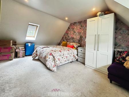3 bedroom Semi-detached house for sale in Hund Oak Drive, Hatfield, Doncaster, DN7