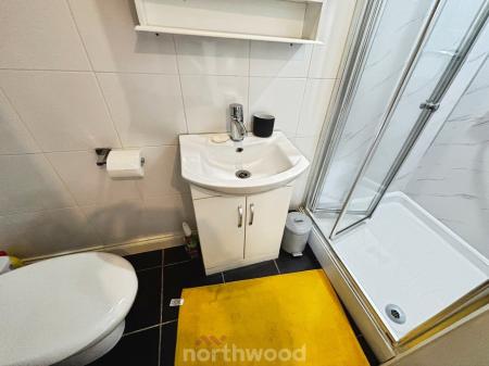 3 bedroom Semi-detached house for sale in Hund Oak Drive, Hatfield, Doncaster, DN7