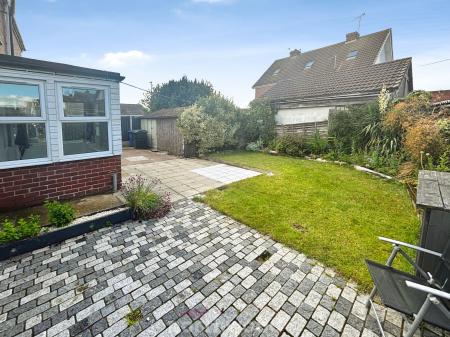 3 bedroom Semi-detached house for sale in St Marys Road, Dunsville, Doncaster, DN7