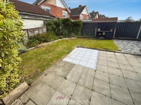 3 bedroom Semi-detached house for sale in St Marys Road, Dunsville, Doncaster, DN7