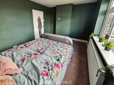 3 bedroom Semi-detached house for sale in St Marys Road, Dunsville, Doncaster, DN7