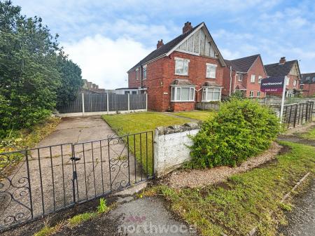 3 bedroom Semi-detached house for sale in St Marys Road, Dunsville, Doncaster, DN7